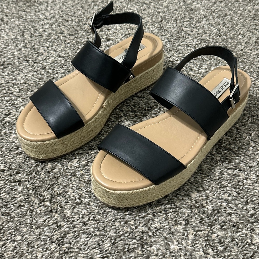 Steve Madden platform sandals